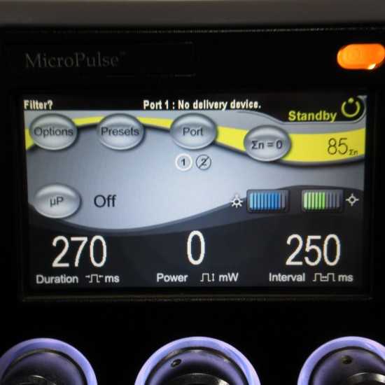 Láser amarillo micropulsado Iridex IQ-577